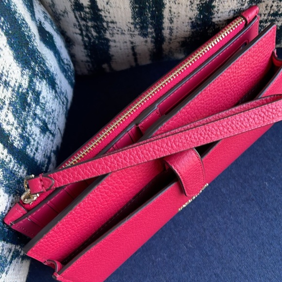 Kate Spade leila medium universal phone wristlet - Picture 2 of 16